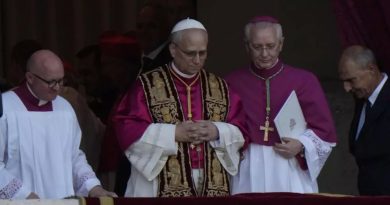 Vatican: le cardinal américain Robert Prevost est le nouveau pape, au nom de Léon XIV