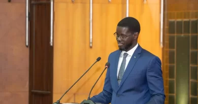 Meeting à Mbour : le président Bassirou Diomaye Faye appelle à l’ouverture et au rassemblement des compétences au service du pays