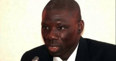 Mauvaise nouvelle pour Abdou Aziz Diop: Son procès renvoyé, sa demande de liberté provisoire rejetée Mauvaise nouvelle pour Abdou Aziz Diop: Son procès renvoyé, sa demande de liberté provisoire rejetée
