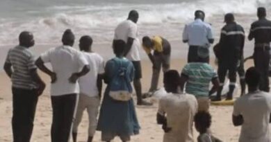 Horreur à Guediawaye : Deux adolescents de 15 ans meurent par noyade à la plage de la Cité des Nations Unies Horreur à Guediawaye : Deux adolescents de 15 ans meurent par noyade à la plage de la Cité des Nations Unies