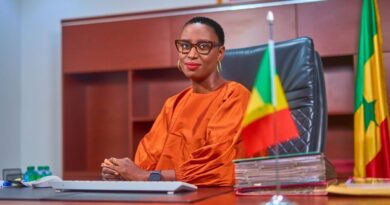 Aminata Touré à la ministre des sports : « Belle africaine vous êtes, belle africaine restez-le ! » Aminata Touré à la ministre des sports : « Belle africaine vous êtes, belle africaine restez-le ! »