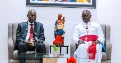 COHÉSION NATIONALE: Ahmadou Al Aminou Lo réaffirme le soutien de l’État à l’Église