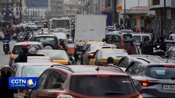 OCCUPATION ANARCHIQUE DES TROTTOIRS:À Dakar, les automobilistes dictent leur loi