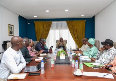 Dialogue social : le ministre Mamadou Lamine Dianté reçoit le Front syndical pour la Défense du Travail