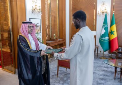 Palais : six nouveaux ambassadeurs présentent leurs lettres de créance à Bassirou Diomaye Faye