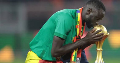 Cheikhou Kouyaté annonce sa retraite internationale et révèle souffrir d’une maladie du cœur !