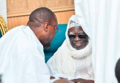 SUR FOND DE DIFFÉREND ENTRE L&rsquo;EXÉCUTIF ET LE LÉGISLATIF: Sonko chez le Khalife général des mourides, une audience nocturne à huis clos