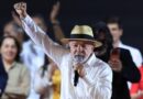 Brésil: Lula réélu président contre toute attente